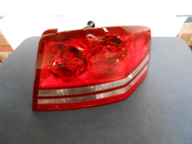 2009,09,10 dodge avenger right passenger tail light oem new 5303990ag