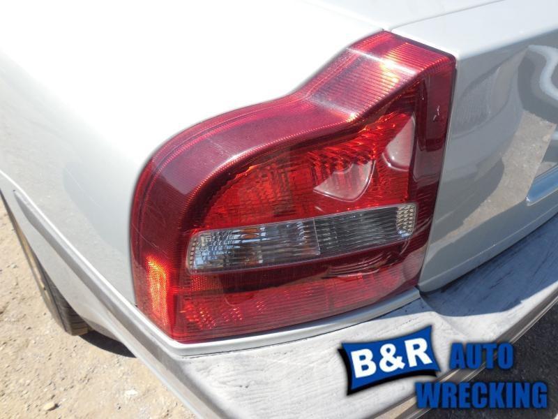 Left taillight for 99 00 01 02 03 volvo s80 ~ 4940636