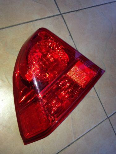 03-05 civic sedan tail light 4dr driver left lh quarter