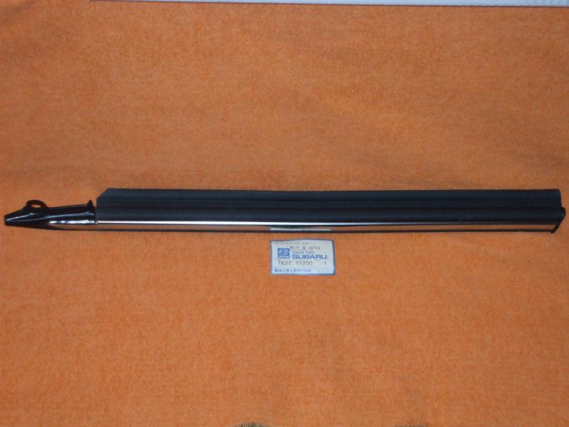 Nos oem 1984 subaru dl hard top right quarter belt molding part # 7627 11200