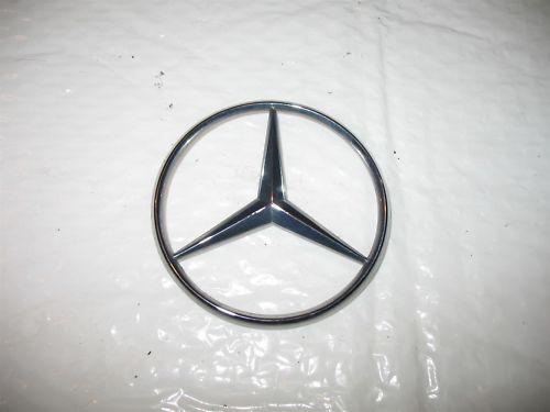 1990 mercedes 260e 300e 400e rear chrome emblem logo decal 86 87 88 89 91 92 93