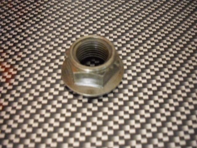 Scooter gy6 150cc oem rear wheel rim nut