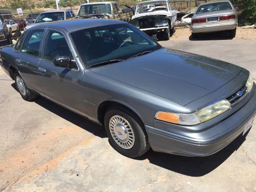 1996 ford crown victoria police interceptor