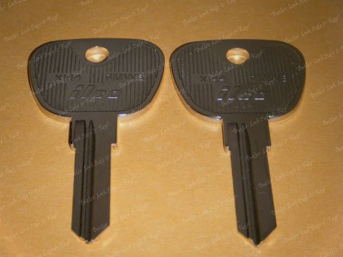 Bmw 5 series 2 keys blank 1985 1986 1987 two uncut key blanks