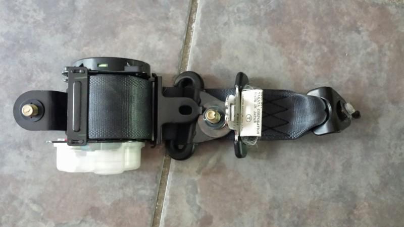 95 96 97 98 99 00 01 acura integra rear passenger seat belt