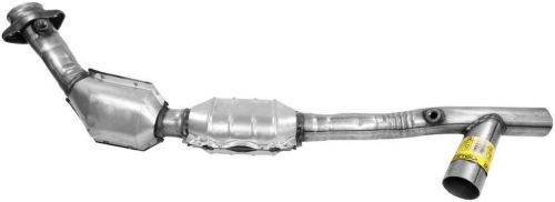 Catalytic converter fits 1998-1998 lincoln navigator  walker