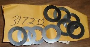 1 nos  evinrude johnson omc  shim 005 p/n 317232