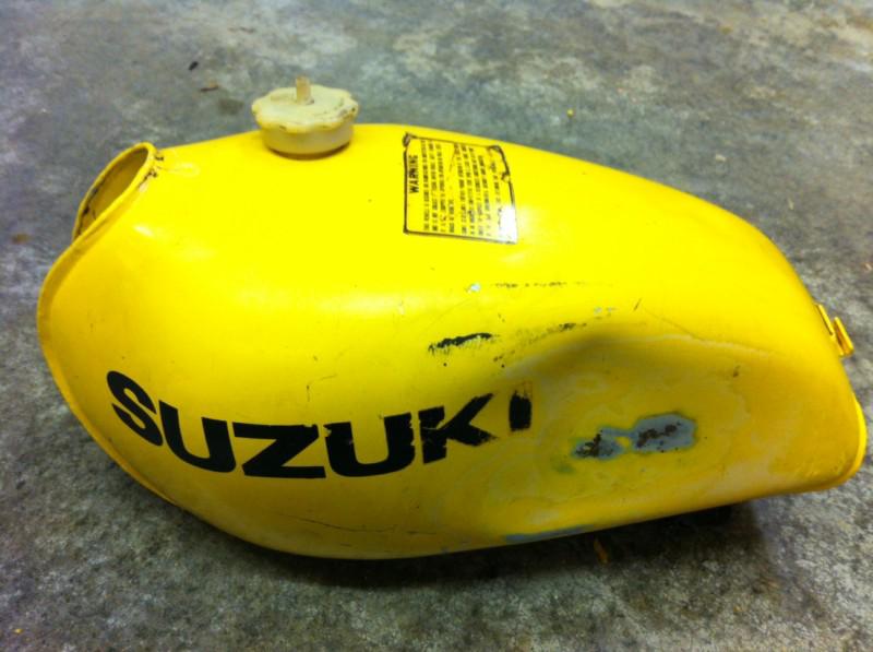 Used - oem - suzuki rm250 - fuel / gas tank - with cap & petcock - vintage