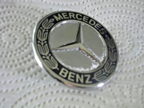 Mercedes benz c cl clk cls e gl glk ml sl s class hood emblem badge genuine oem