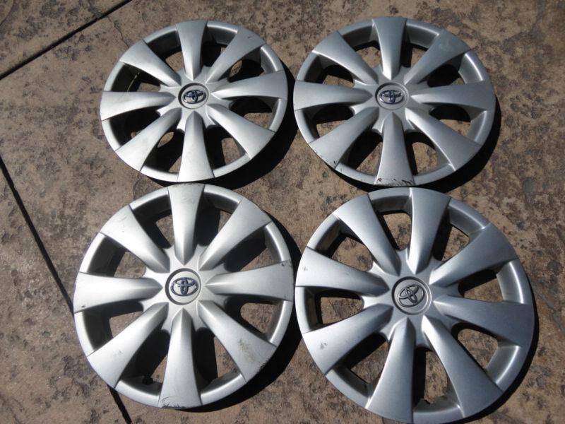 Set of 4  2009 2010 2011 toyota oem 15" corolla hubcap wheel cover original !!