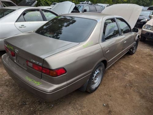 Speedometer mph cluster 4 cylinder 5sfe engine fits 97-01 camry 1661030