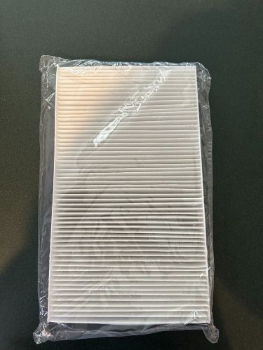 Af26430flg fleetguard cabin air filter. international lt625 bunk filter