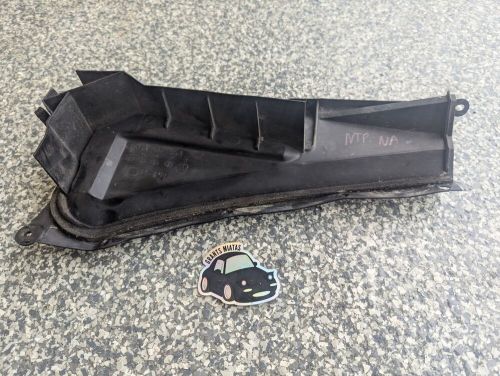 Mazda miata 90-05 windshield wiper cowl cover trim plastic oem