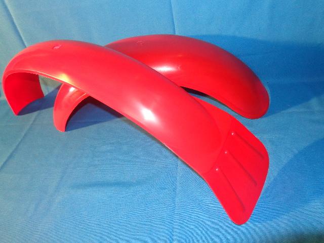 Red fender set for trial conoatible  bultaco, montesa, merlin, honda, etc ...