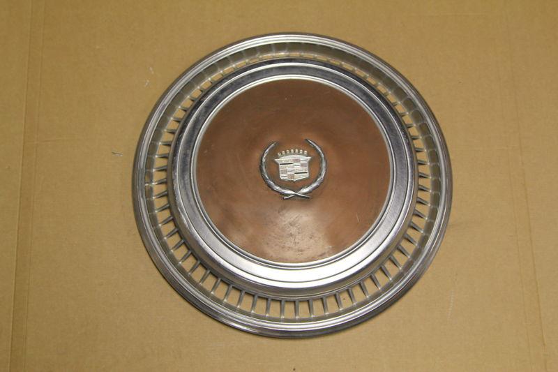 1977-1978  cadillac eldorado 15”  wheel cover hub cap 2023 p/n 3516021