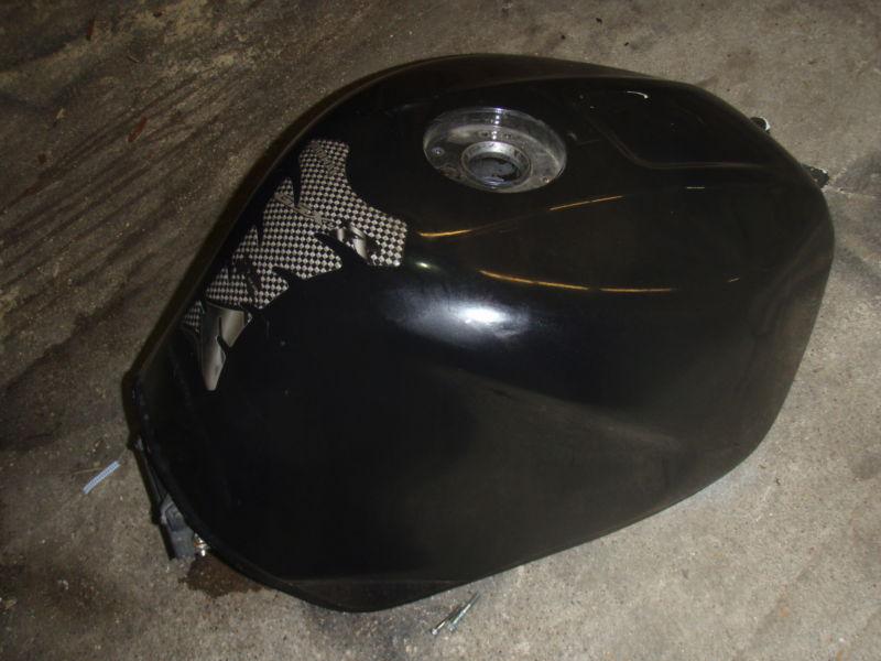 2001 2002 2003 gsxr 600 750 1000 black straight gas tank 