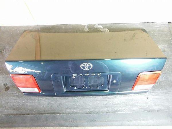 Toyota camry 1994 trunk panel [7415300]