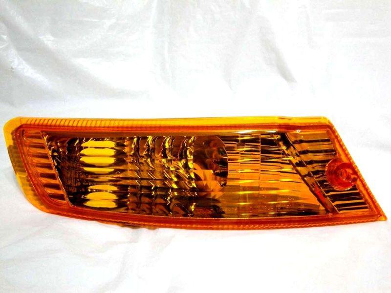 05-07 jeep liberty corner parking turn signal side marker light lamp r h new