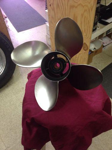 Mercury 22 pitch propeller 4 blade