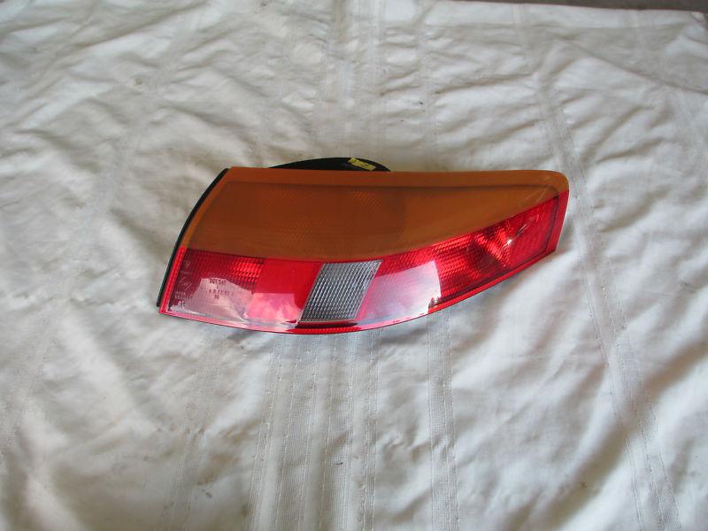 Porsche  996  carrera  passenger  side  tail  light