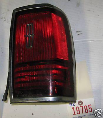 Lincoln 90-92 town car taillight tail light/lamp right 1990 1991 1992