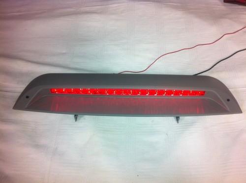 Taurus 2002-2007 oem 3rd brake light high mount with led med graphite gray