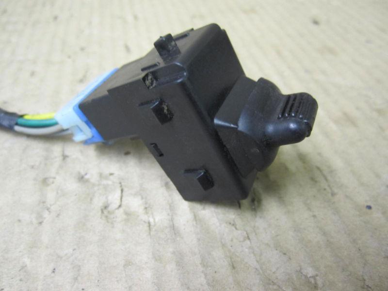 Jeep cherokee 97-01 1997-2001 rear power door lock switch rh or lh oe # 56007695