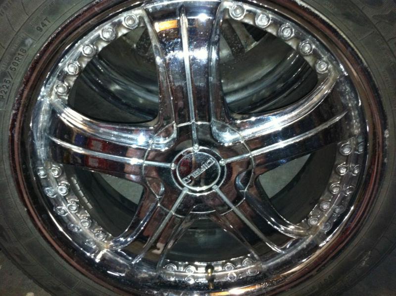 Diablo wheel chrome 18 inch.  