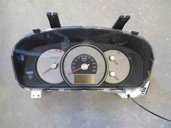 2007 2008 kia rondo speedometer cluster 97k oem lkq