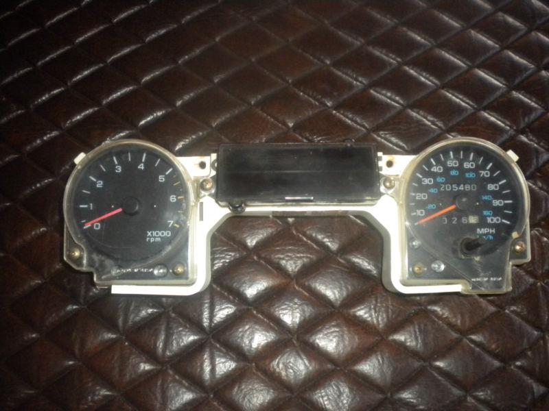 Jeep wrangler yj oem speedometer/rpm gauge *****no reserve******