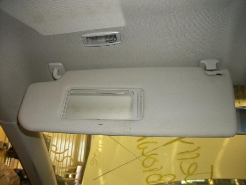 10 vw jetta driver sun visor/shade 1122250