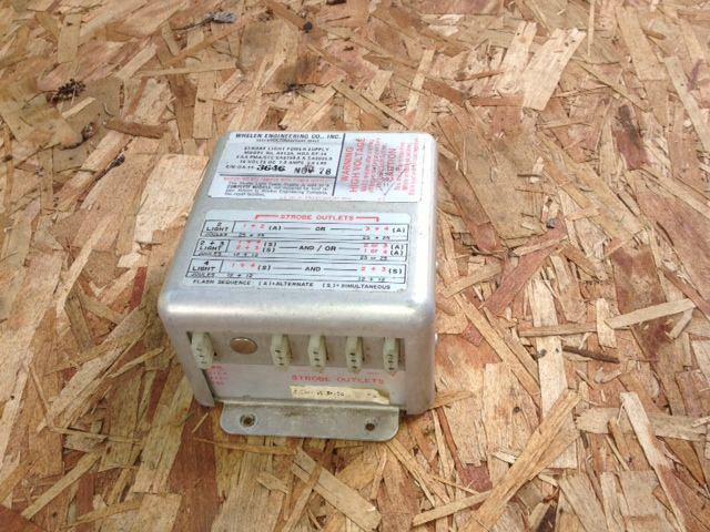 Wheelen strobe light power supply 4 outlets cessna