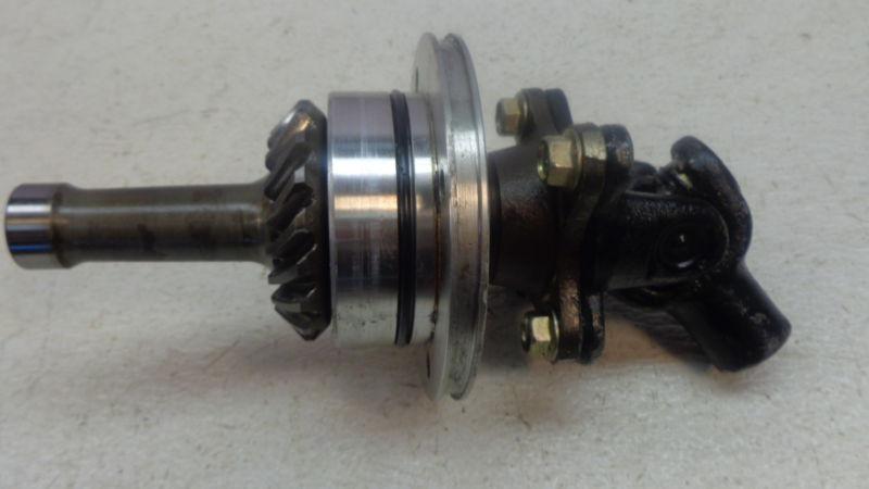 1980-83 yamaha xj650 maxim engine motor drive gear output shaft ym237