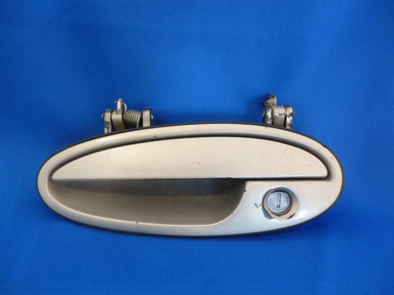 2000 chevy malibu front left exterior door handle 