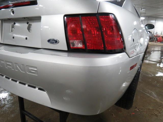 2001 ford mustang tail lamp light right