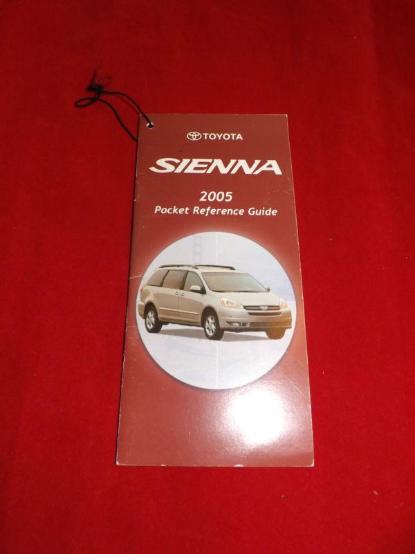 Toyota sienna 2005 pocket reference guide 