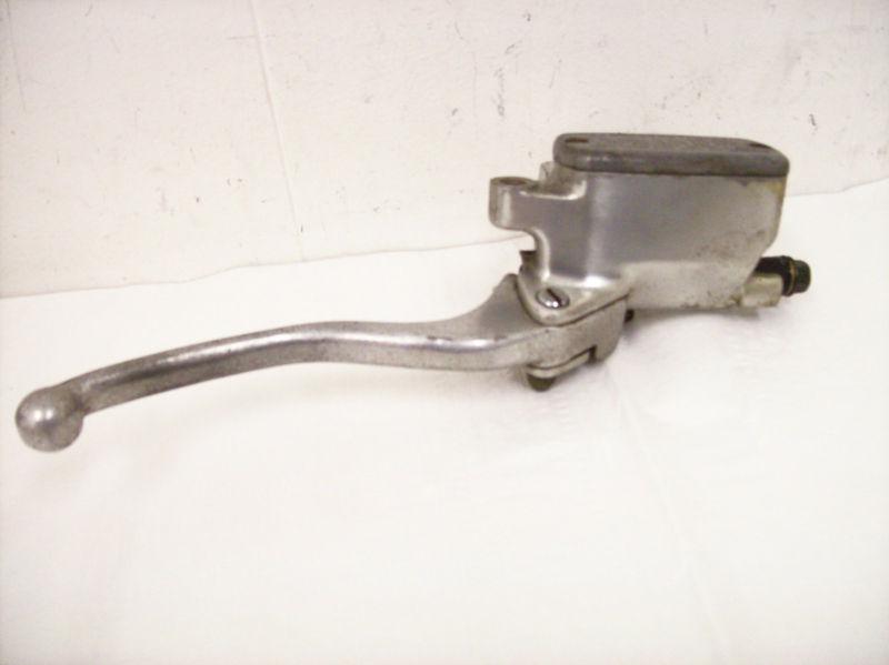 Honda vf750 c magna front brake master cylinder & lever assembly 45510-mz8-305