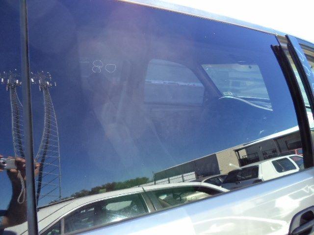 99 00 01 02 03 04 honda odyssey r. rear door glass lx 111079