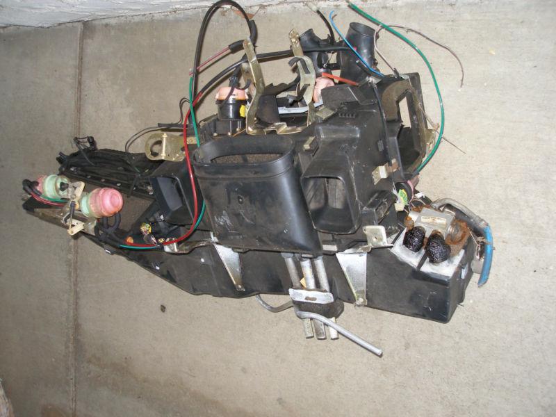 Mercedes w126 chassis ac heater underdash unit