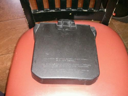 Oem 2012 ford focus battery cover am51-10a659-ca