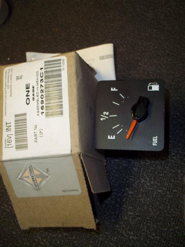 New oem    international  fuel   gage    pn  1690273c1 