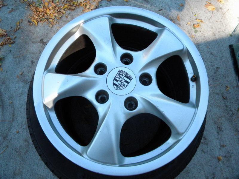 Porsche boxster oem 17 inch wheel 98636212401 b 7x17