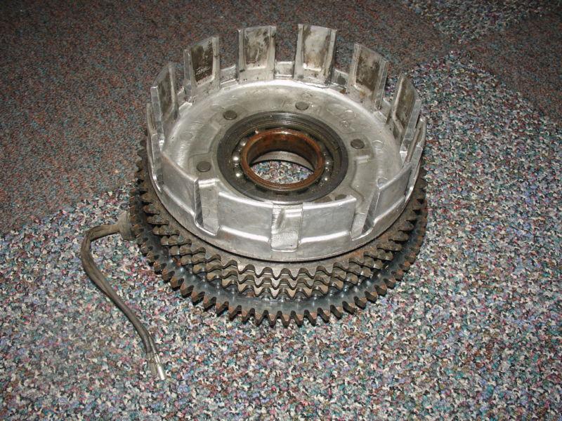 Suzuki lc 1500 intruder c90  clutch basket  ??  see pics    *