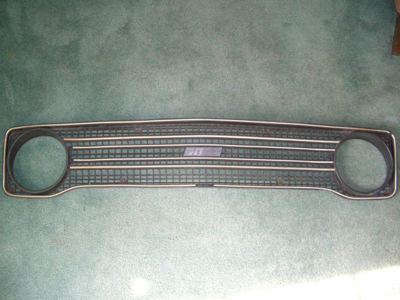 Fiat 128 sedan or wagon front grille / grill  1972- 1976