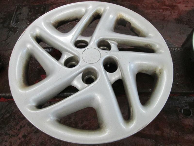 98 - 01 dodge intrepid oem 16" wheel cover / hubcap 