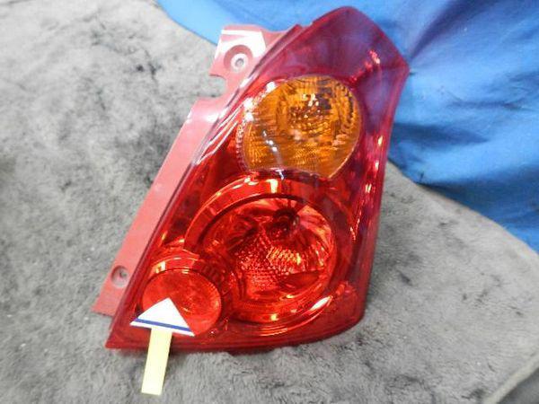 Suzuki swift 2007 rear right combination lamp [1115500]