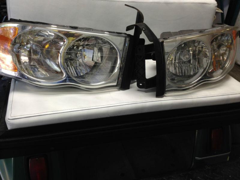 02-05 dodge ram 1500 & 03-05 ram 2500/3500 headlights headlamps pair set