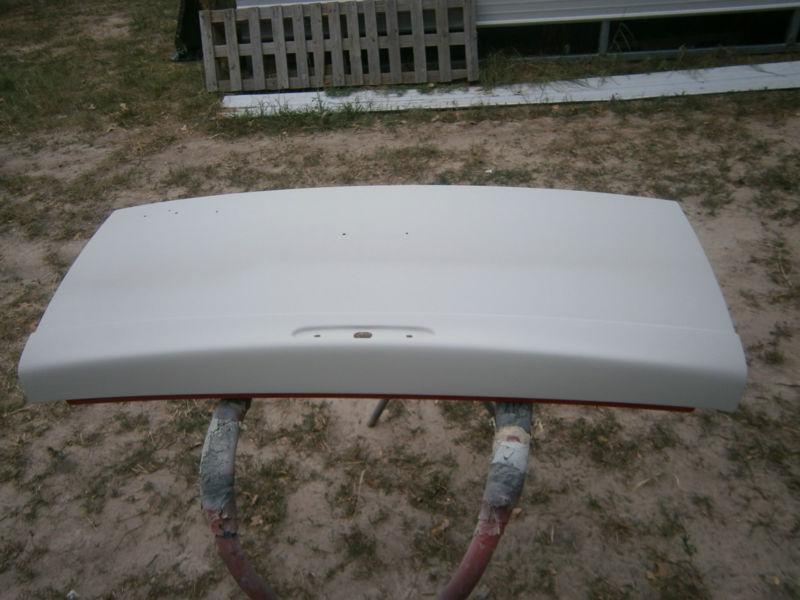 2003 - 2006 chevrolet ssr tailgate 