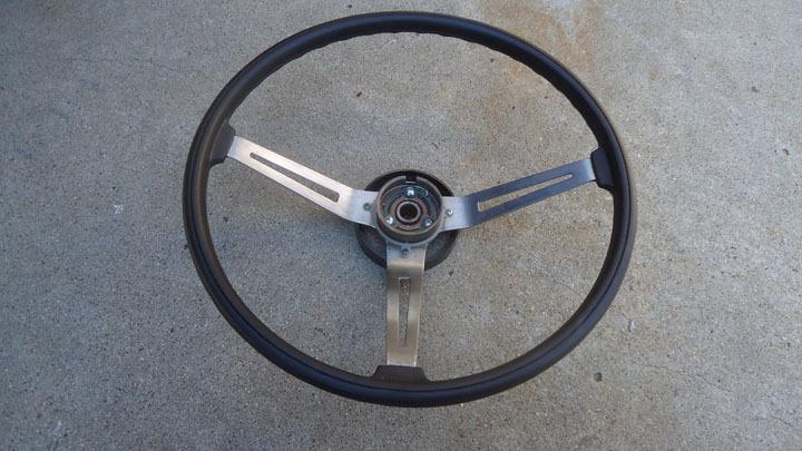 71 72 73 74 75 76 77 amc javelin amx hornet original black sport steering  wheel