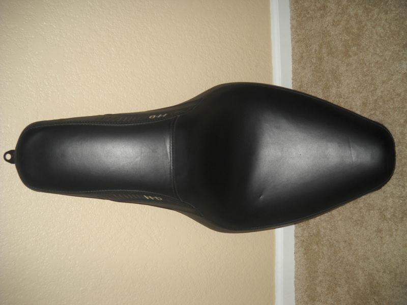 Harley badlander seat rare find with real leather top like new fits 99 & under! 